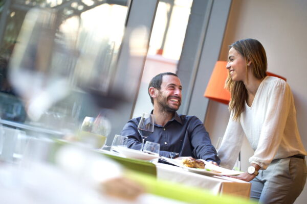 Relax con Sabor  SPA 80 min. + elegir: Comida/Cena (Sin beb.)